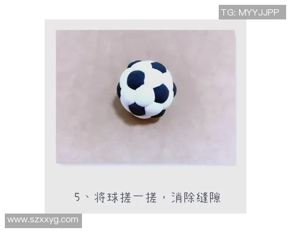 打造专属足球明星卡片的艺术之旅，探索球星形象与设计灵感的完美结合